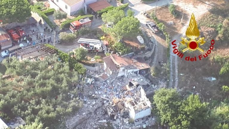 Portoferraio, le vittime dell’esplosione salgono a tre