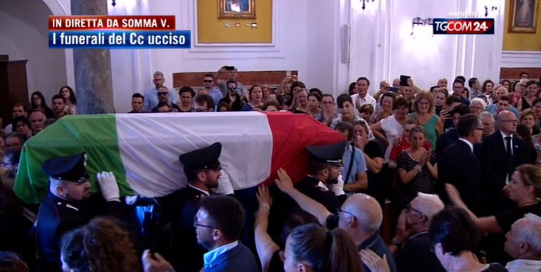 Somma Vesuviana, commozione e rabbia ai funerali del carabiniere Mario Cerciello Rega