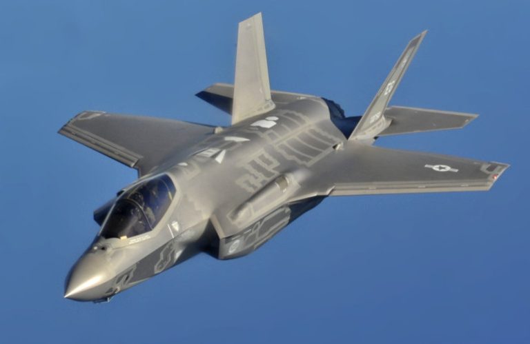 Turchia, il ministero degli Esteri invita gli Usa a non bloccare la vendita degli F-35