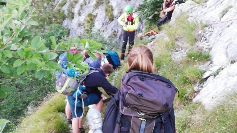 Toscana, salvati nove escursionisti tedeschi sulle Alpi Apuane
