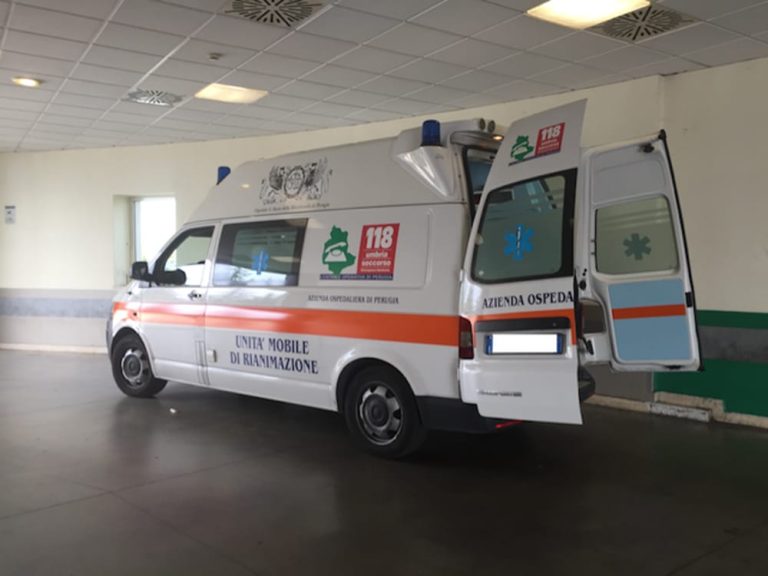 Perugia, grave uno studente caduto da un muro di sei metri