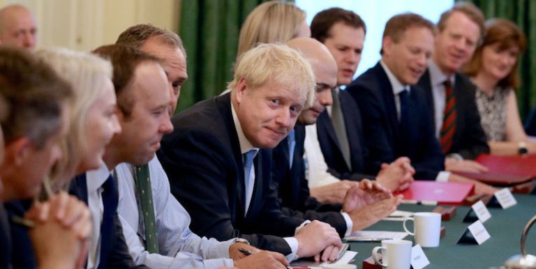 Gran Bretagna, primo riunione del Governo di Boris Johnson: “La priorità è la Brexit no deal”