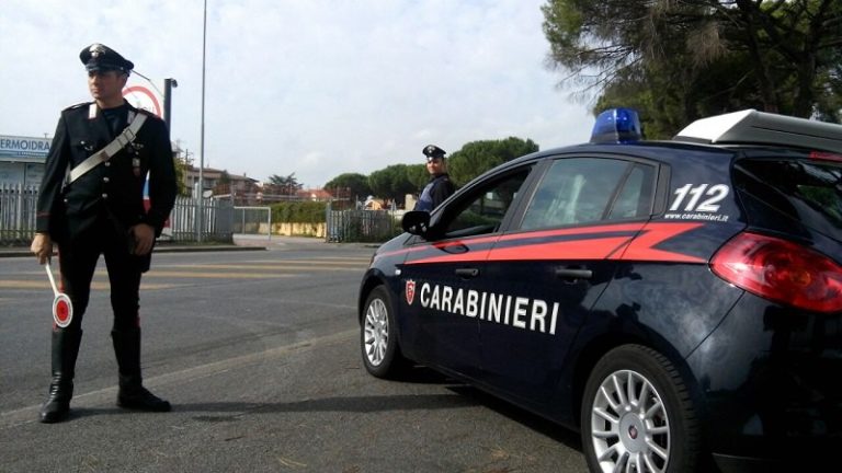 Ricettazione, spaccio e carenze igienico sanitarie: controlli dei CC a Cerveteri, Ladispoli e Passoscuro