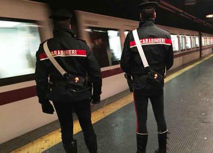 Roma, controlli dei Cc alla stazione Termini: i provvedimenti
