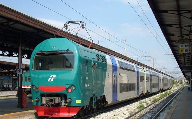 Trasporti, riduzione dei treni sulla Fl5, disagi per i pendolari