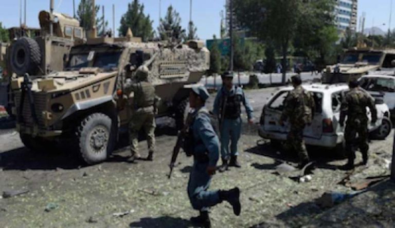 Afghanistan, attentato a Kabul: 20 morti e 55 feriti
