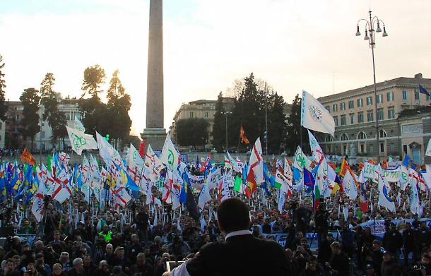 Crisi di governo, “l’ira” del popolo leghista: “Al voto subito o invadiamo Roma”