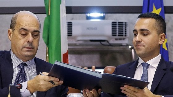 Crisi di governo, Di Maio punta i piedi: “Se non dicono sì a Conte è inutile vedersi”