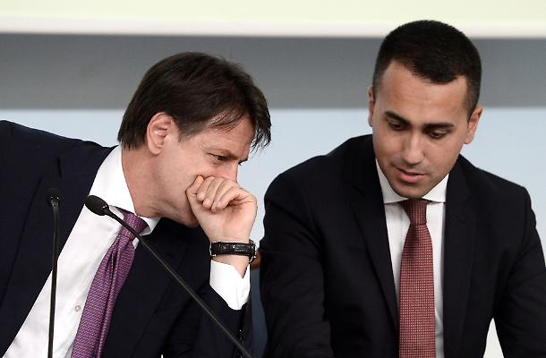 Crisi di Governo, Di Maio rassicura il premier Conte: “Tutto il Movimento è al tuo fianco”