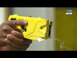 Bocciata la pistola Taser per i Vigili Urbani di Roma