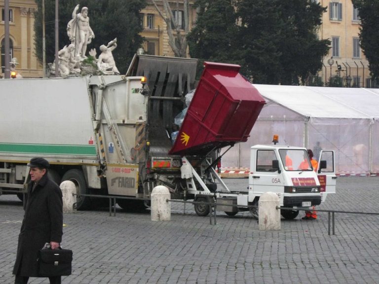 La denuncia del Pd: “Ama nel 2017 in rosso per 122,7 mln”. Roma Capitale riferisca