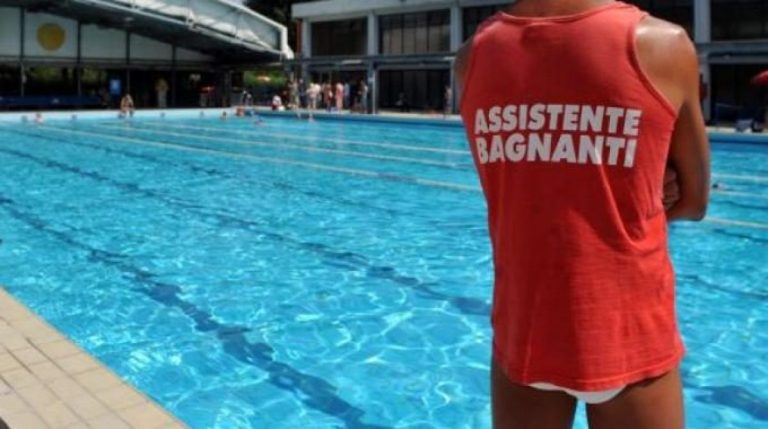 Viareggio (Lucca), morto 19enne dopo un malore in piscina