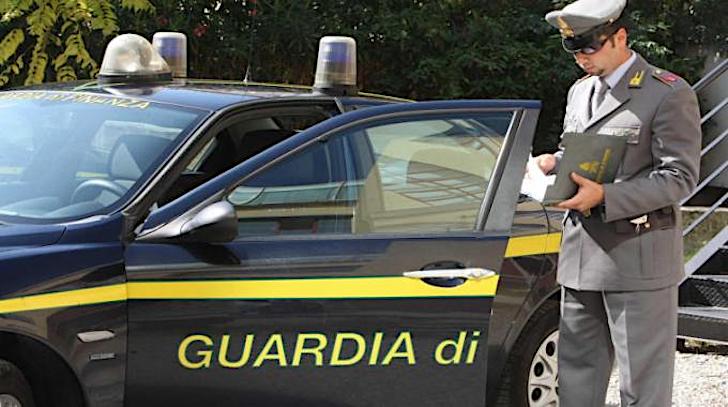 GdF Roma: lotta alla contraffazione, sequestrati oltre 75 mila capi