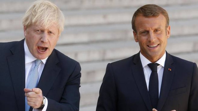 Brexit, incontro tra il presidente Macron e il premier Boris Johnson: “Voglio un accordo”