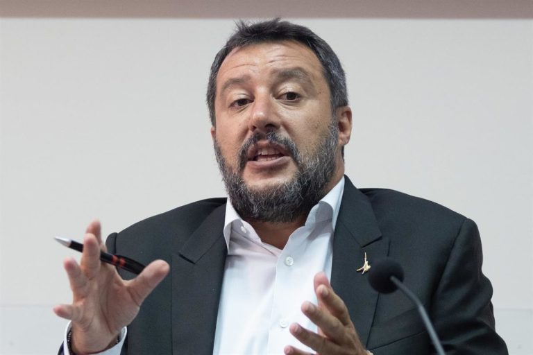 Crisi di governo, Matteo Salvini spera nel flop tra Pd e M5S