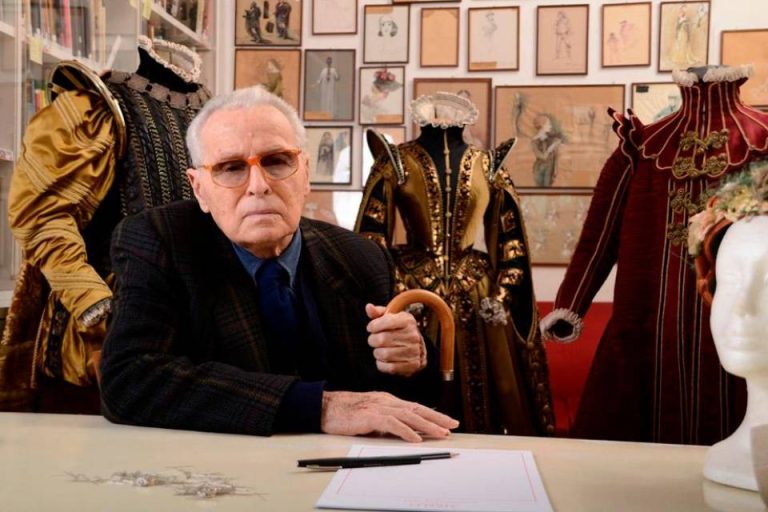 Cinema, addio al premio Oscar Piero Tosi: uno dei più grandi costumisti della settima arte