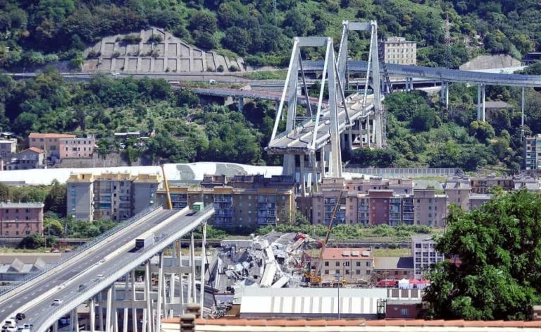 Ponte Morandi, la lettera del Papa ai genovesi