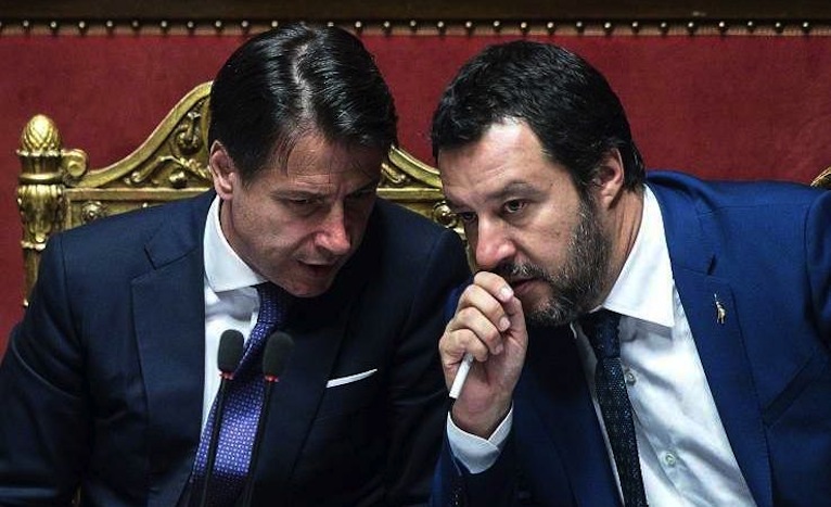 Governo, l’ultimo ‘affondo’ di Salvini: mozione di sfiducia al premier Conte