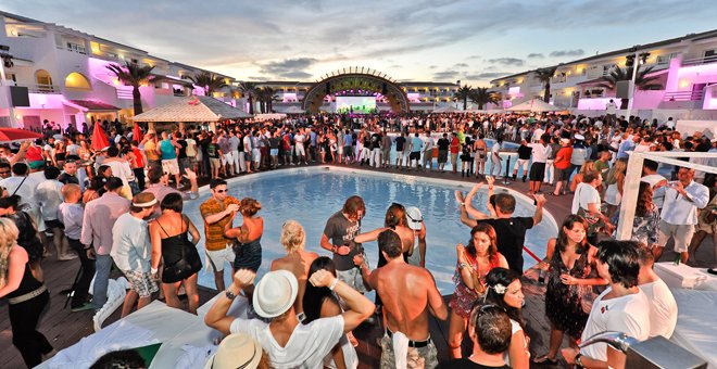 Ibiza (Spagna), negato l’accesso in discoteca a dei ragazzi “perchè napoletani”