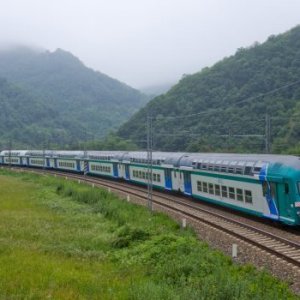 Paola (Cosenza), scossa di terremoto di magnitudo 4.2: fermati i treni per tre ore