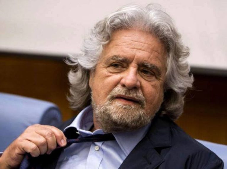 Scissione Pd e Salvini all’apposizione, lo sberleffo di Beppe Grillo: “I due Mattei sono passati alla minchiata d’impulso”
