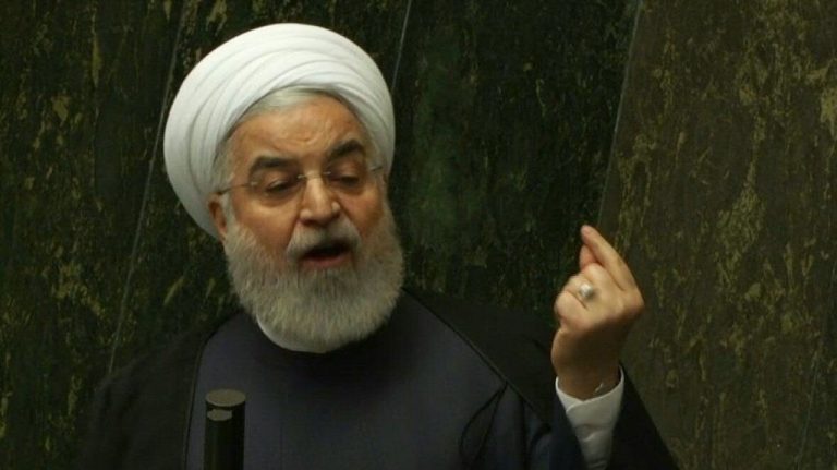 Iran, il presidente Rohani annuncia la terza fase del ritiro dall’accordo sul programma nucleare