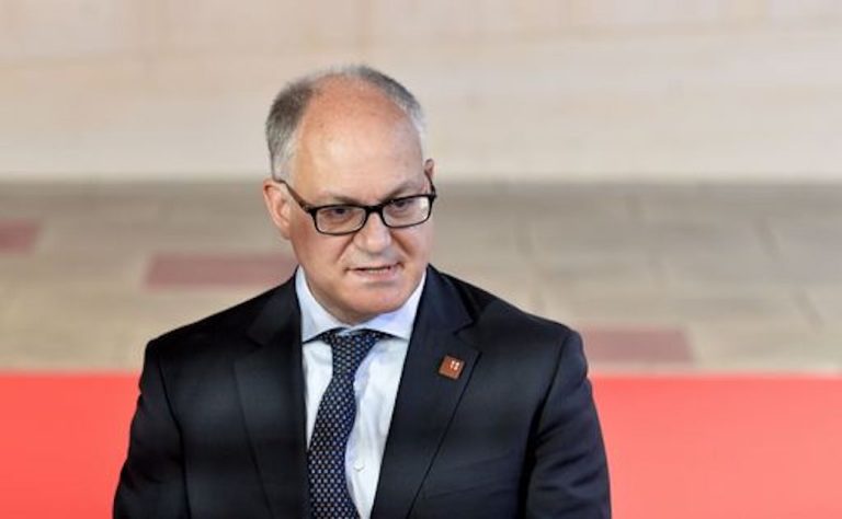Il ministro dell’Economia Gualtieri a Helsinki: “Con questo Governo l’Italia torna ad essere protagonista in Europa”
