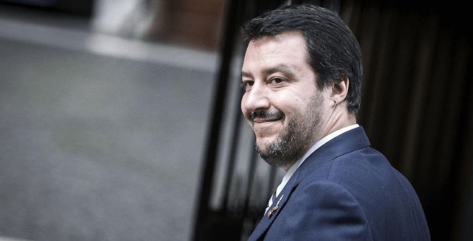 Scissione nel Pd, l’ironia di Matteo Salvini: “Che pena”