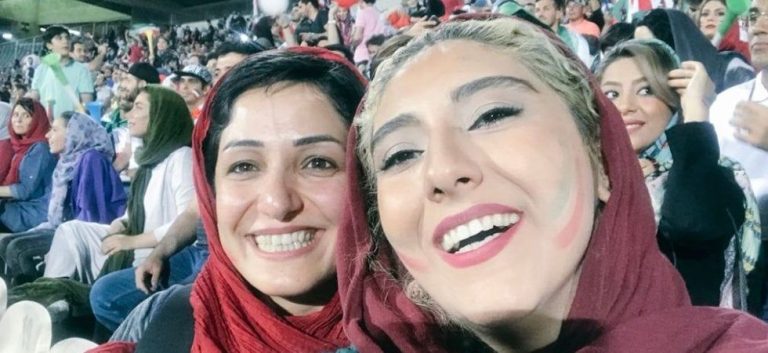 Iran, crolla un altro tabù: Le donne potranno andare allo stadio