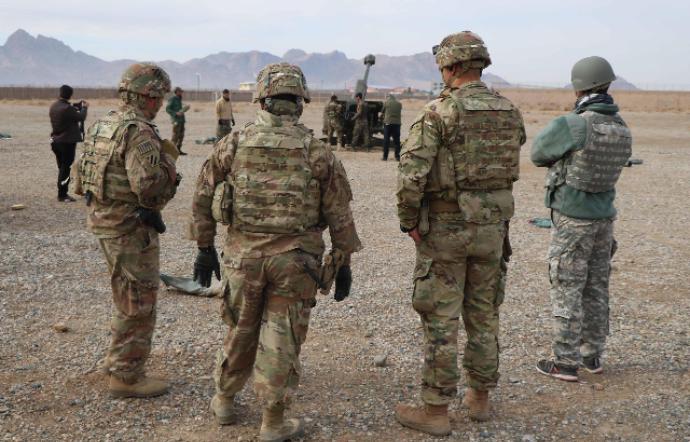 Afghanistan, accordo tra Usa e i talebani per il ritiro di 5.400 soldati statunitensi entro quattro mesi