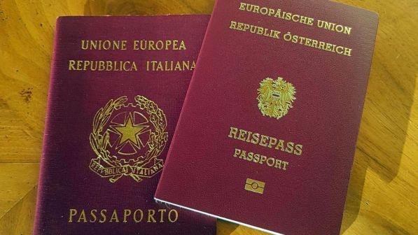Austria, ora è legge: doppio passaporto per i sudtirolesi