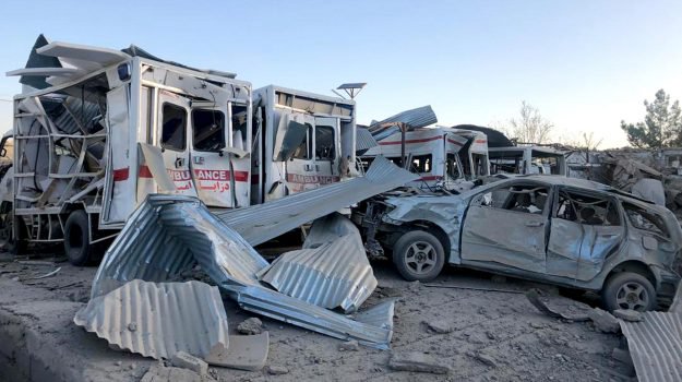 Afghanistan, camion bomba a Qalat: venti morti e 90 feriti