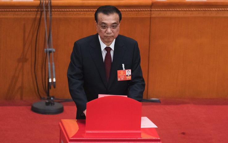 Hong Kong, parla il premier cinese: Li Keqiang: “La Cina sostiene la governatrice Lam”