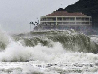 Giappone, il tifone “Faxxi” provoca trenta feriti. Evacuate 390mila persone, 130 voli cancellati
