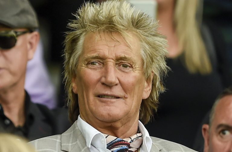 Musica, il cantante Rod Stewart guarito da un cancro alla prostata