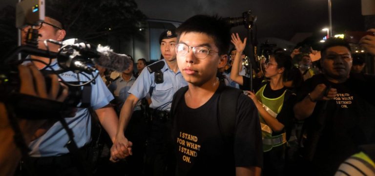 Berlino, è arrivato Joshua Wong, leader della protesta di Hong Kong