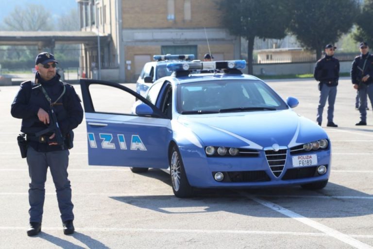 Potenza, inchiesta sui falsi invalidi: indagata anche la madre della cantante Arisa