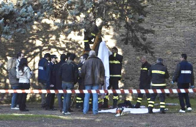 Roma, trovata impiccata una ragazza di 18 anni nel parco Galla Placidia