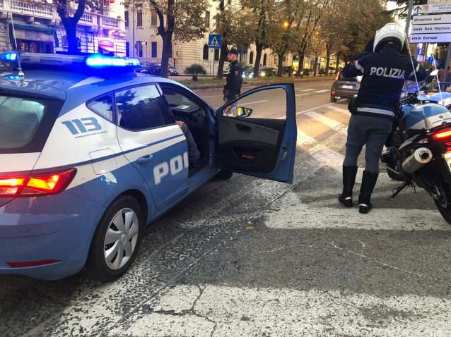 Orrore a Messina: due minorenni massacrano di botte e violentano una 90enne