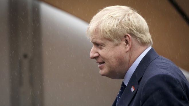 Brexit, il premier Johnson lancia il piano “Due confini per 4 anni”