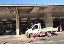 Firenze: camion urta una pensilina esterna alla stazione di S.M Novella