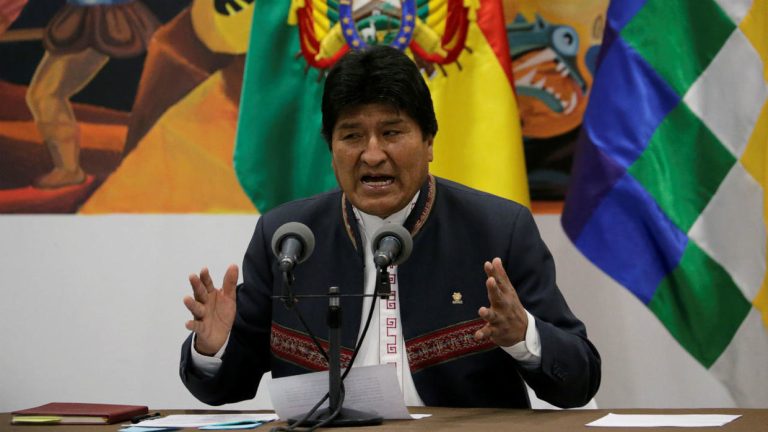 Boliva, confermato per il quarto mandato il presidente Evo Morales