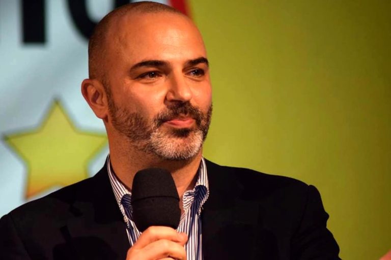 M5S, l’amaro sfogo di Max Bugani: “Vi ricordate da dove siamo partiti? Ora siamo pieni di cicatrici”