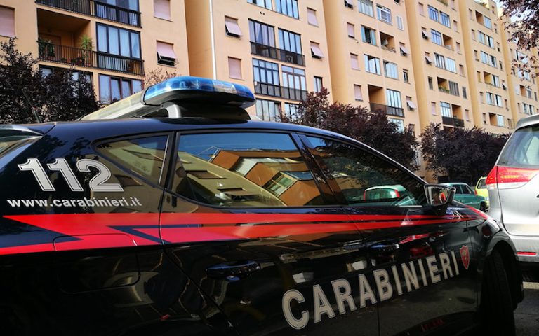 Maxi operazione antidroga a Tor Bella Monaca: 16 persone in manette, sequestrate anche armi e munizioni