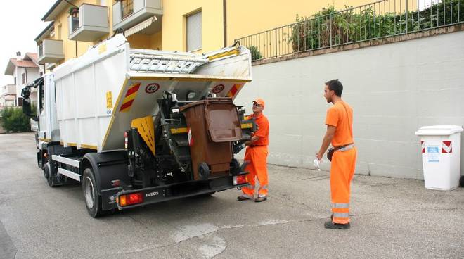 ‘Invito alle autorità locali a vigilare per gli operatori ecologici Camassa’