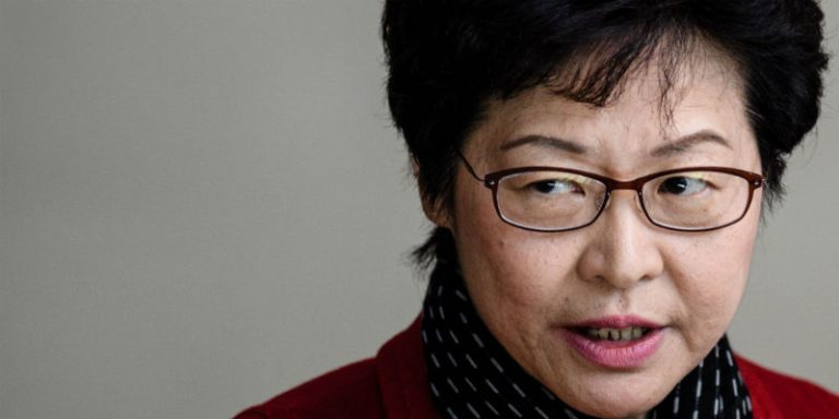 Honk Kong, la governatrice avverte: Se la situazione precipiterà chiederò l’intervento cinese