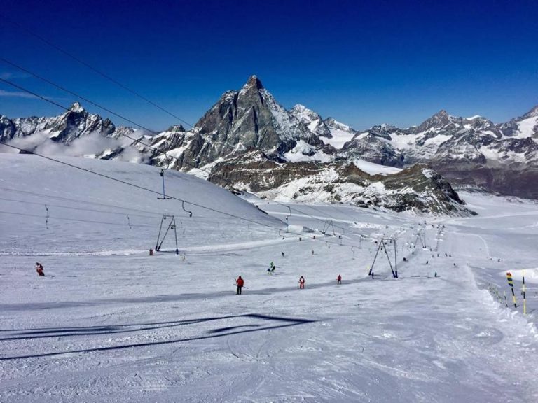 Valle d’Aosta: Cervinia apre la stagione sciistica