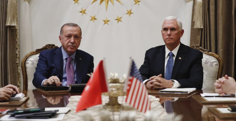 Invasione turca in Siria: il vice presidente Pence riesce ad ottenere una tregua di cinque giorni