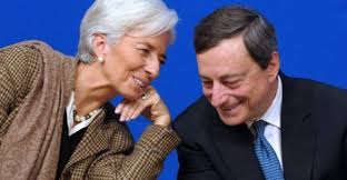 Bce, l’addio di Mario Draghi e il passaggio a Christine Lagarde: “La lascio in buone mani”