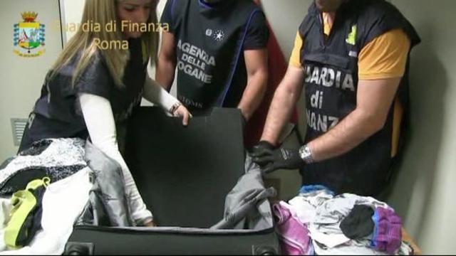 GdF: arrestati all’aeroporto di Fiumicino tre corrieri